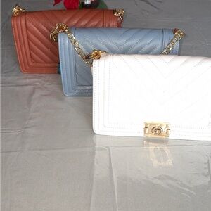 Elegant Quilted Chain Shoulder Bag - White, Blue, Brown